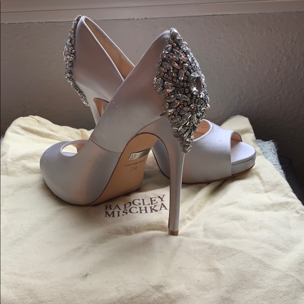 Brand New Badgley Mischka peep toes